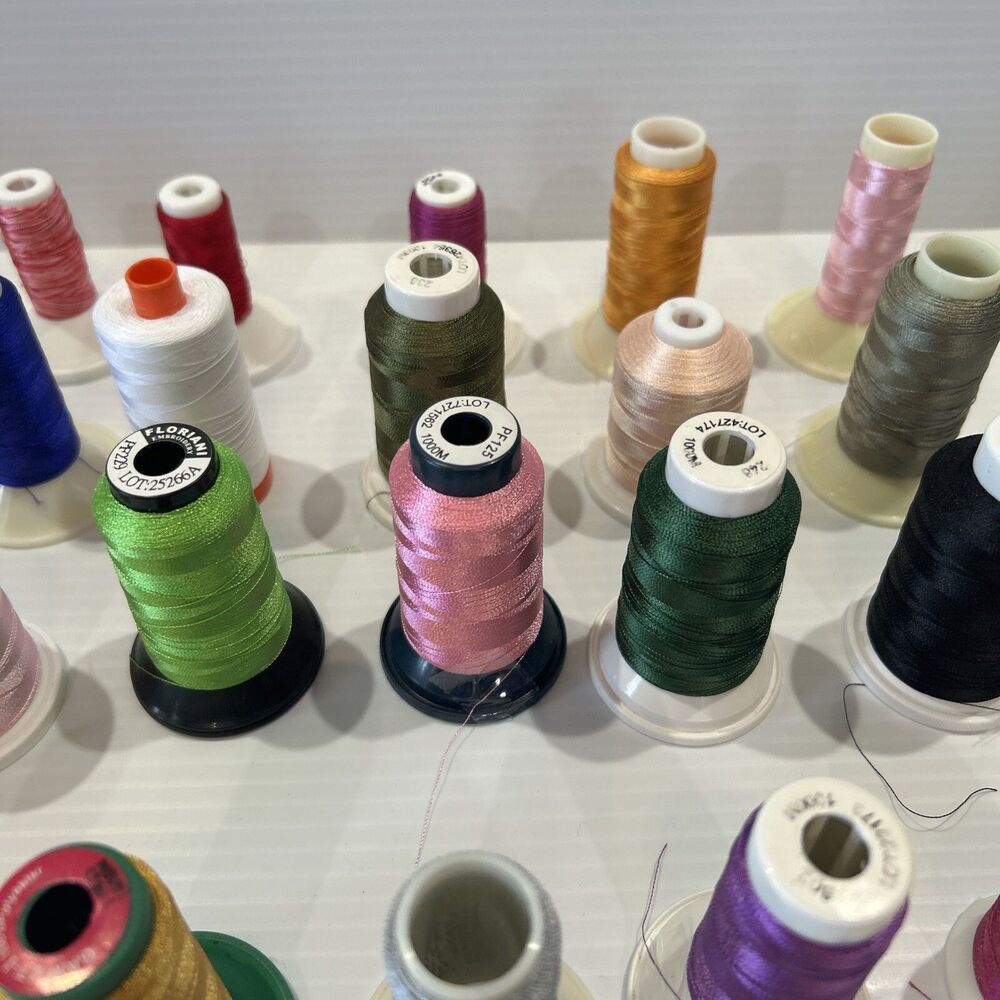 Lot Of 30 Floss Thread Colorful Sewing Quilting Embroidery Machine - Picture 5 of 9